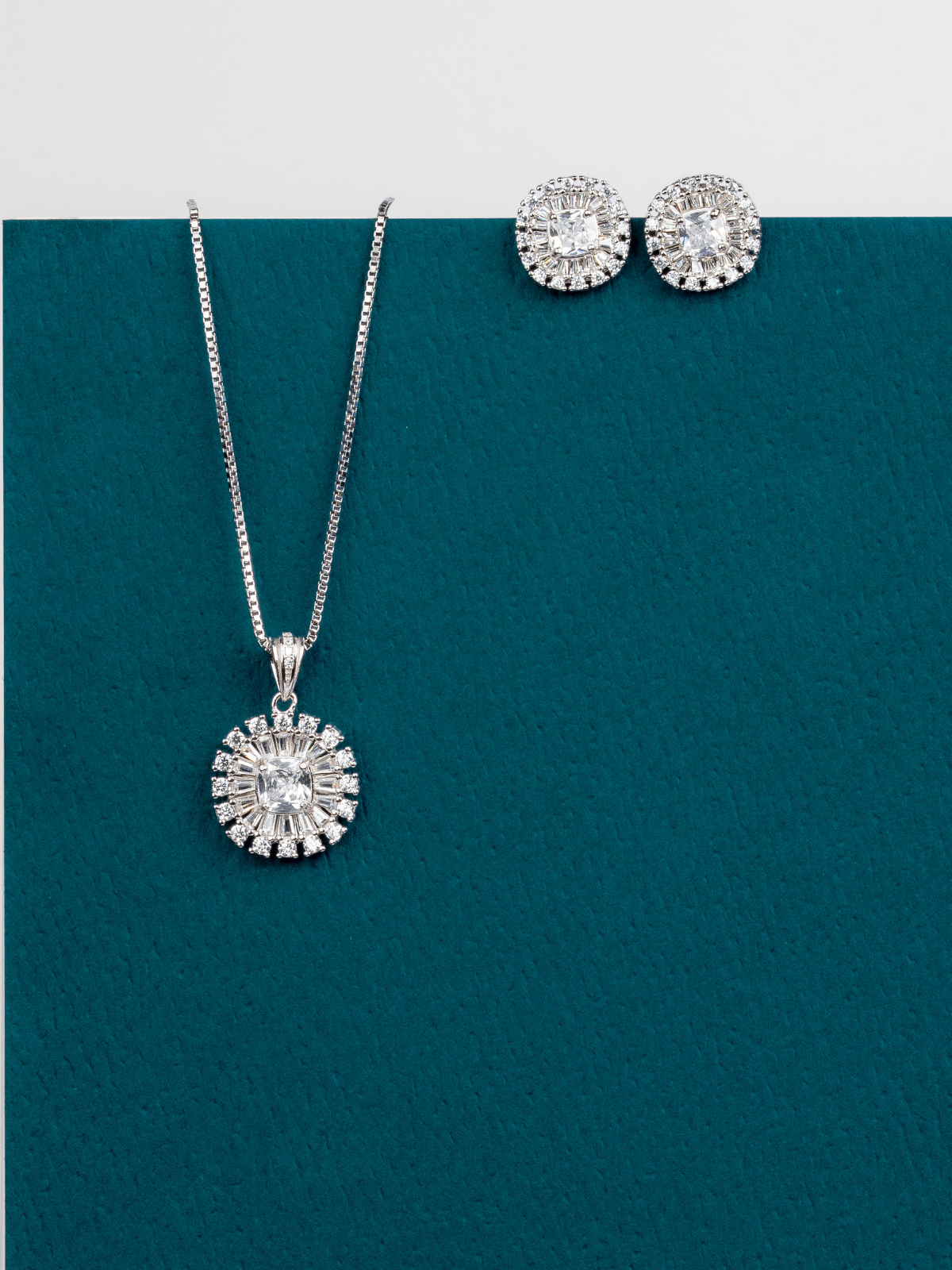 The Grand Palais Set