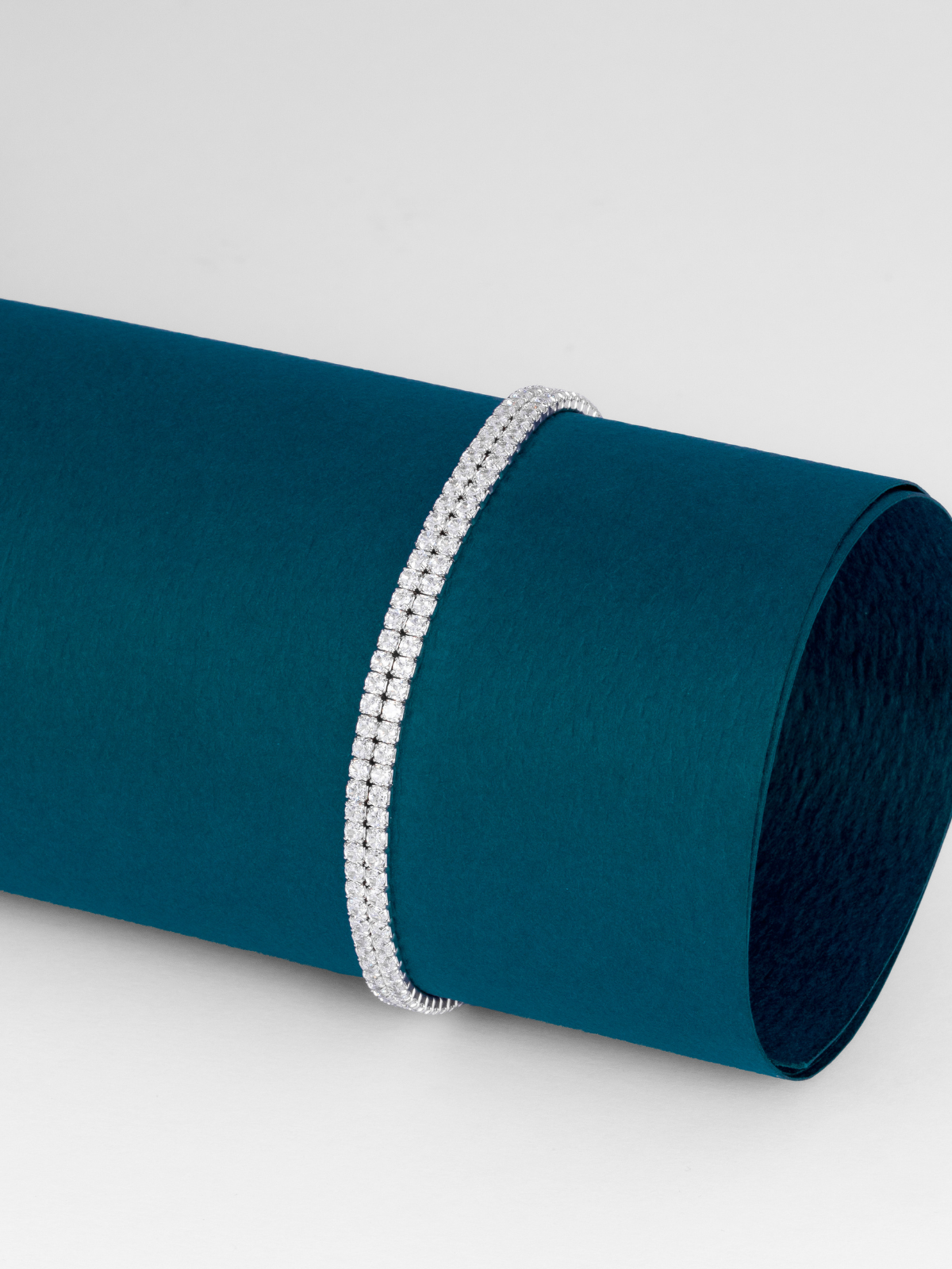 The Glimmering Current